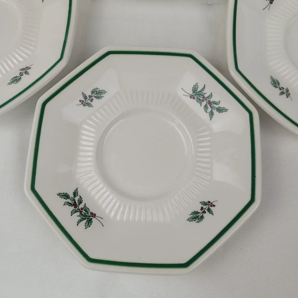 Nikko Christmastime Octagonal Saucers Set of 4 Holly Berry Green Trim Japan